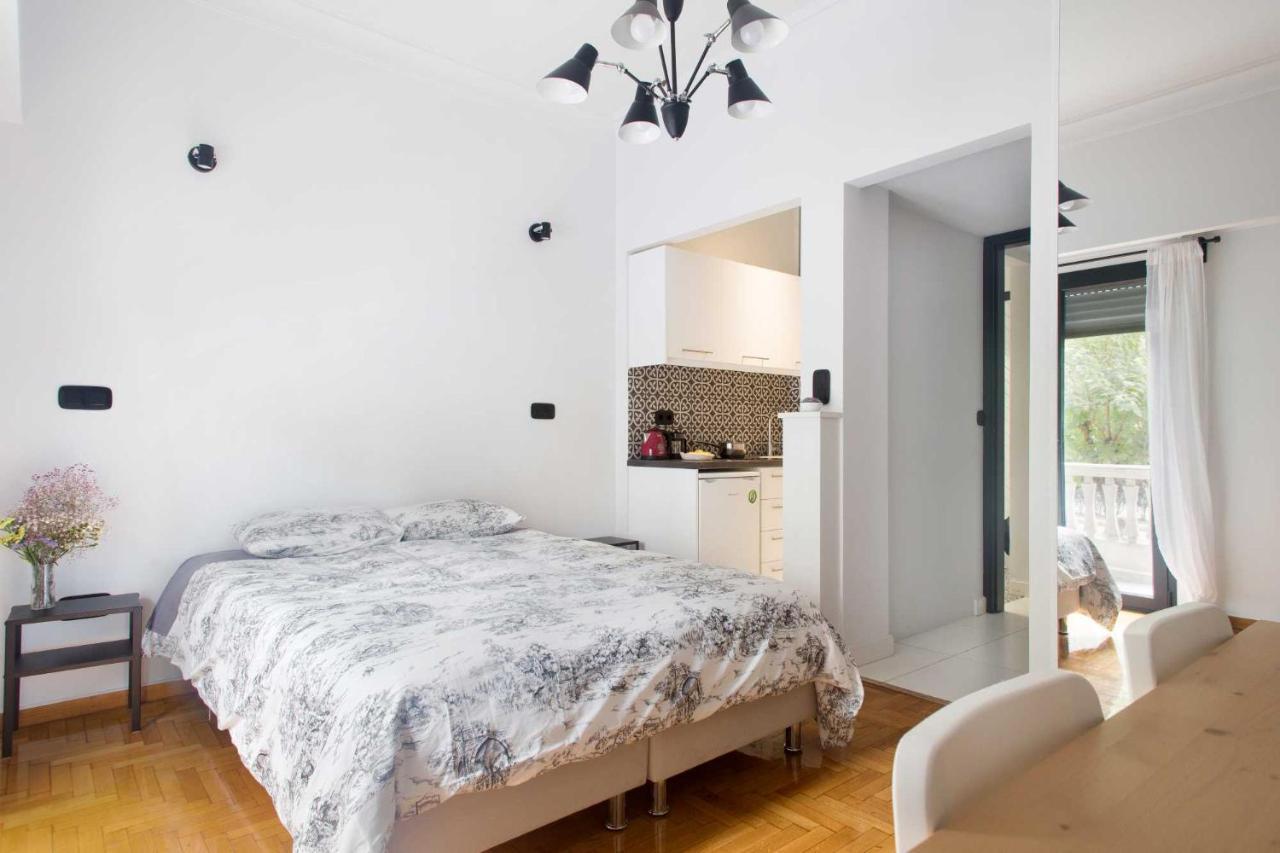 Newly Renovated Studio Downtown Athens! Buitenkant foto